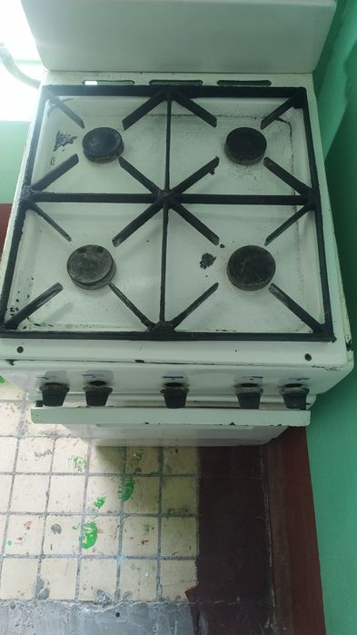 Продам газ плиту