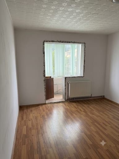 Apartament 2 camere semidecomandat