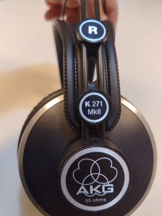 Căști AKG K271 mkII