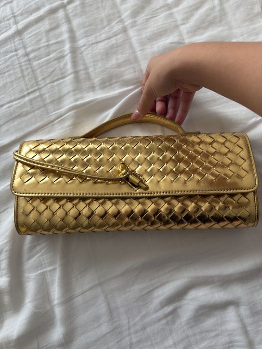 Bottega venetta златна чанта