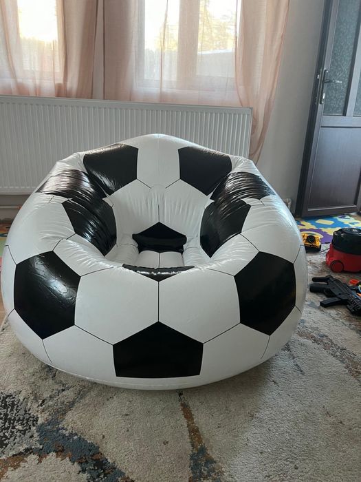 Fotoliu gonflabil pentru camera copilului
