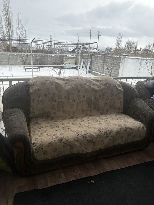 Продам диван самовывоз