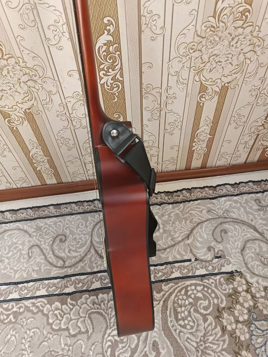 Продается гитара