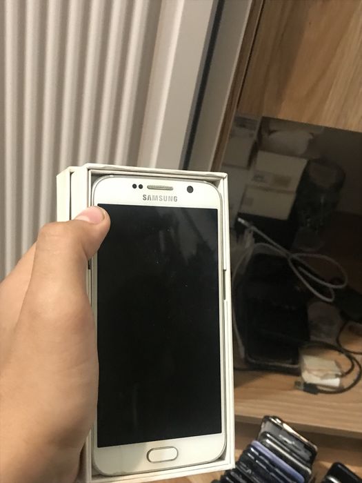 Продам телефоны