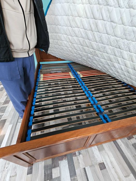 Легло с матрак с размери 165/200см