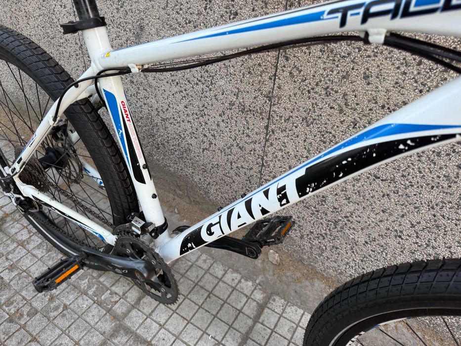 Giant Talon 2 26''/Shimano XT 3x9/Shimano XT brakes/Rockshox Reba Air