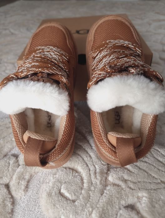 UGG lowmel chestnut