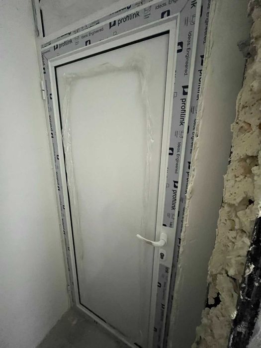 Продава гарсониера в ж.к. Изток блок 30