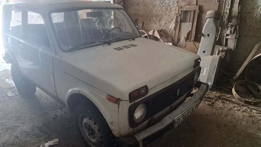 Продам Ниву трех дверную