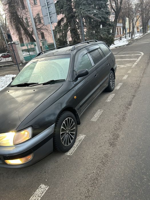 Тоиота калдина 1996 года продается