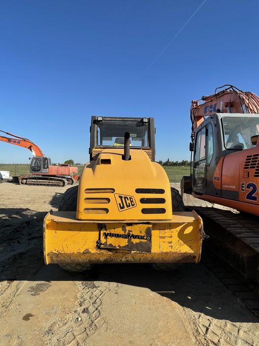 Inchiriez Cilindru Compactor JCB