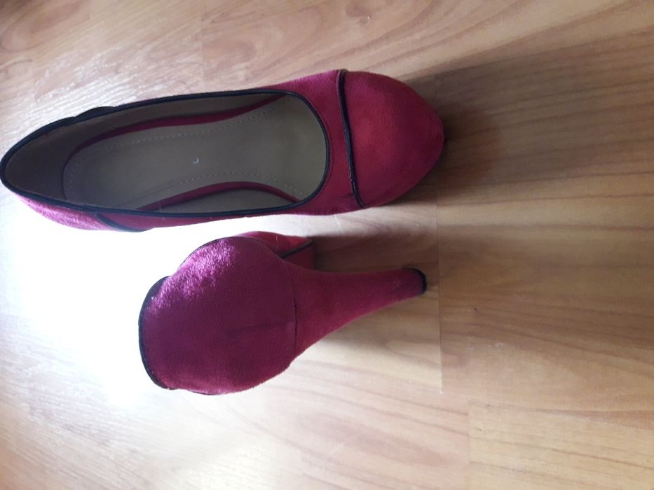 Pantofi cu toc damă