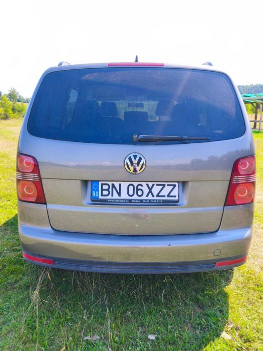 VOLKSWAGEN Touran 2010 — imagine 2
