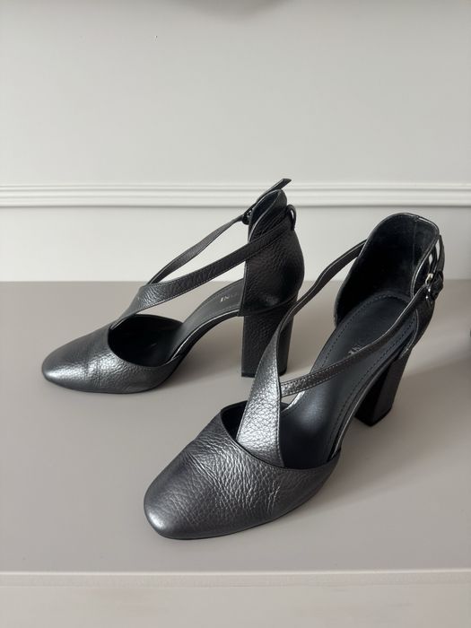 Продам туфли 38 размер