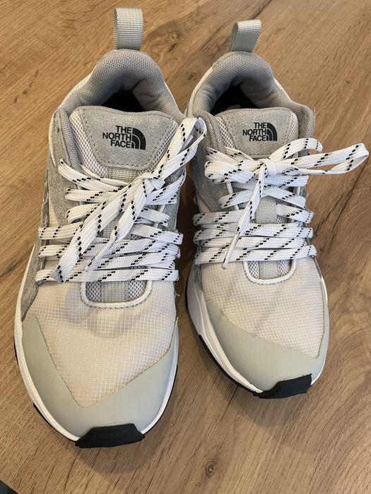 Маратонки The North face като нови