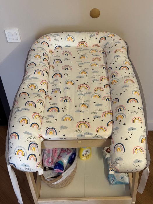 Пеленальный столик с подушкой