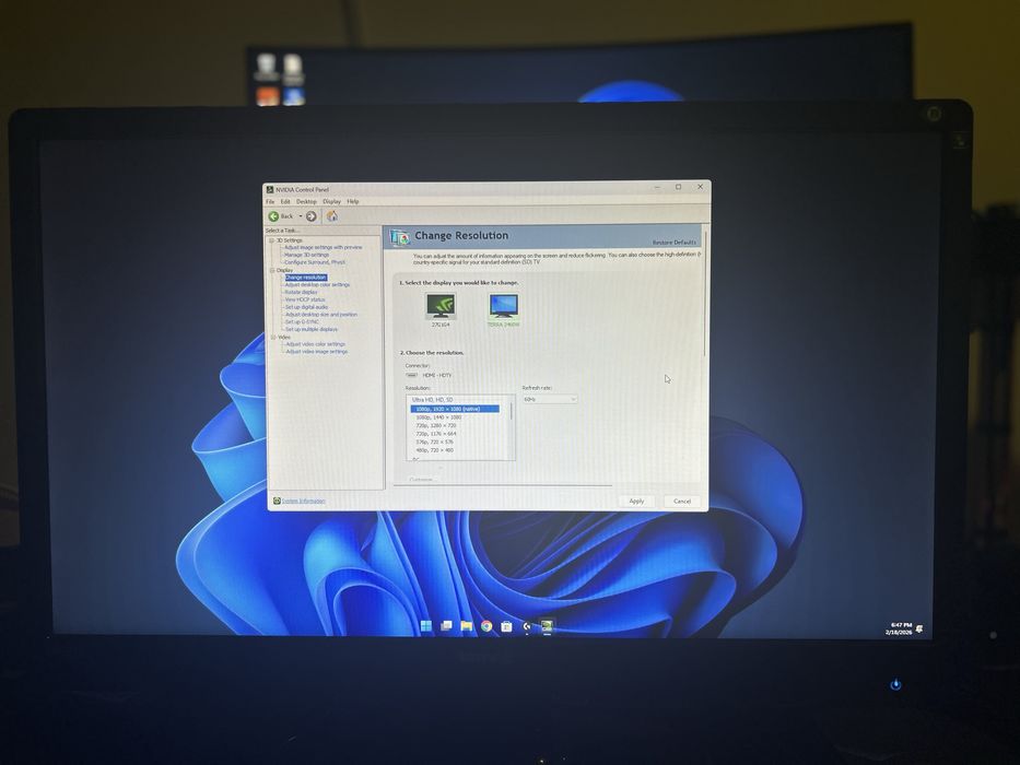 Продавам 2 броя монитори (24 инча)