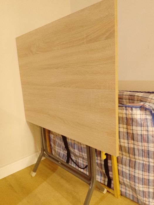 Мебель ,стол деревянный