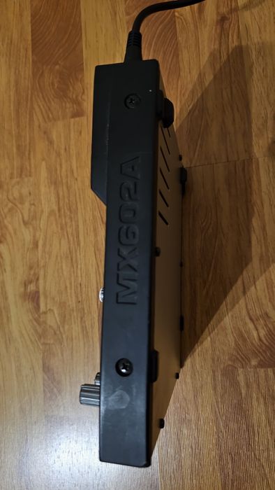 Mixer Behringer MX602A