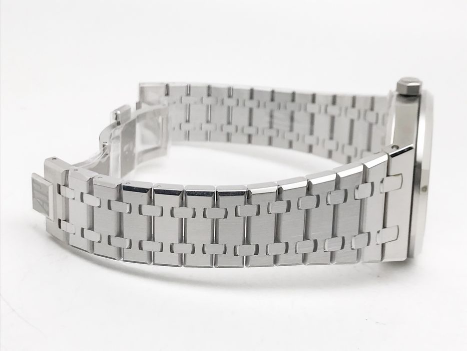 Audemars Piguet Royal Oak 15500 41mm - сребрист циферблат - стоманена гривна - QC снимки