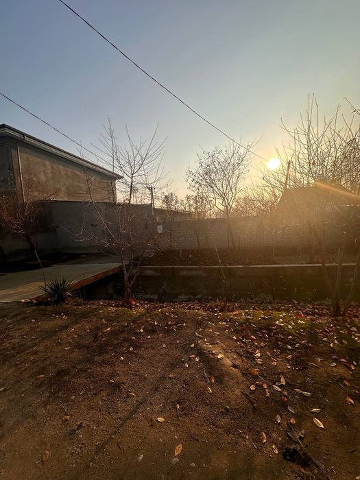 Участок 8.5 соток. Нархи келишилади. Сотихи 31.000дан.