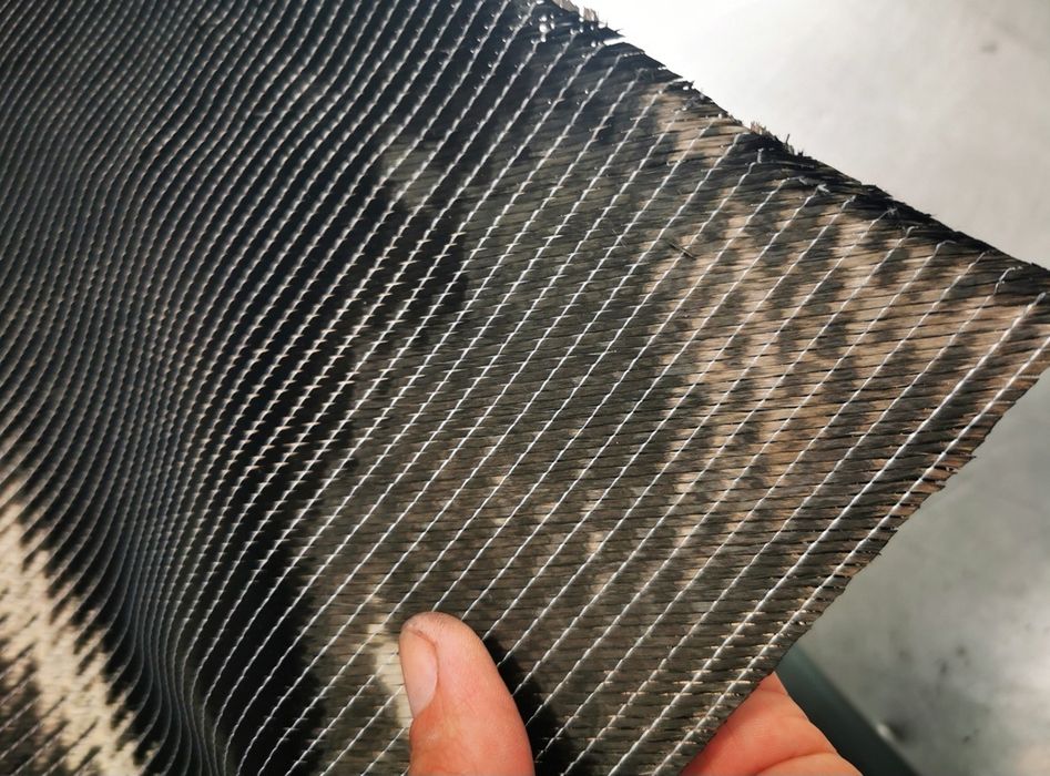 Fibra de carbon biaxial/sticla> 120lei/mp,bidirectional>180/mp RĂȘINĂ