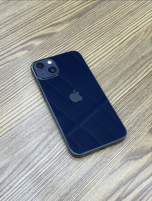 Продам айфон 13 хорошым состание