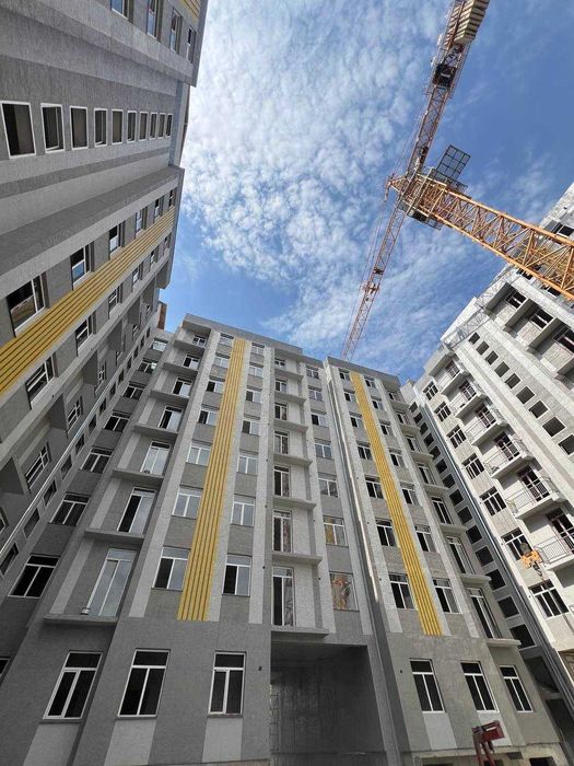 Новостройка 4-этаж 1 ком, 40 м кв за 33000дол готовь к ремонту Яшнобод