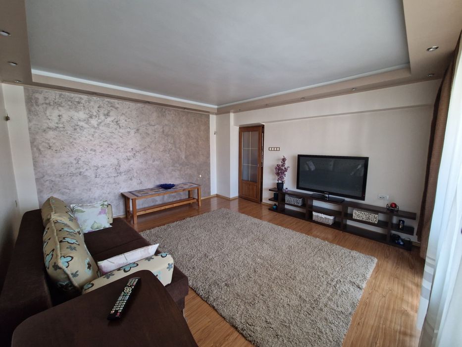 Apartament de închiriat pe Calea lui Traian, Lenin Sud (Politie)