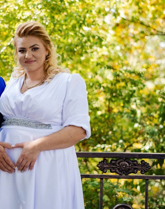 Vand rochie pt cununie civila