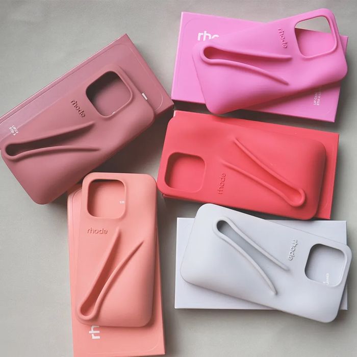 Rhode case / кейс за телефон iphone с място за лип глосс / Lip gloss