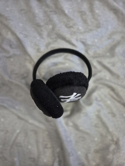Ушанки черные б/