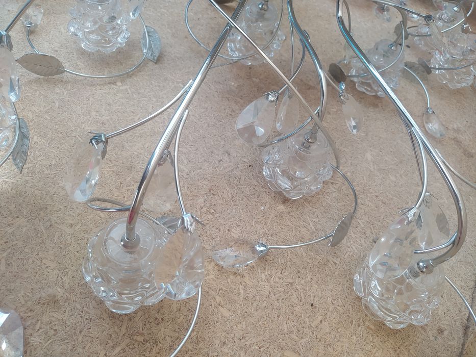 Продам большую люстру