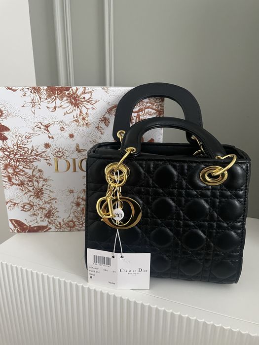 Сумка новая диор