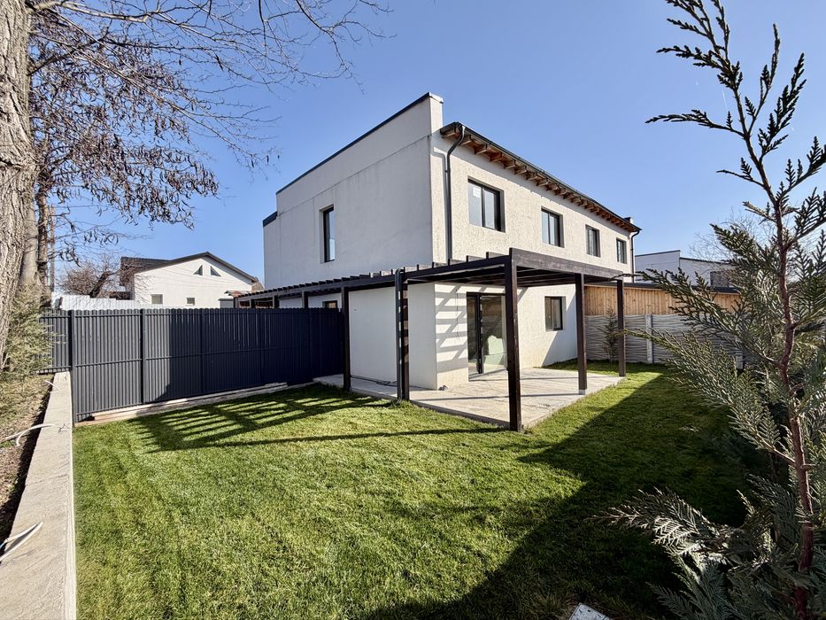 Casa 4 camere in complex rezidential Dealul Viilor Dragasani