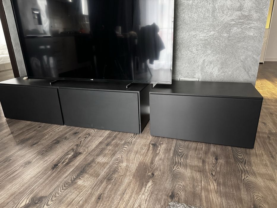 Vand mobila living