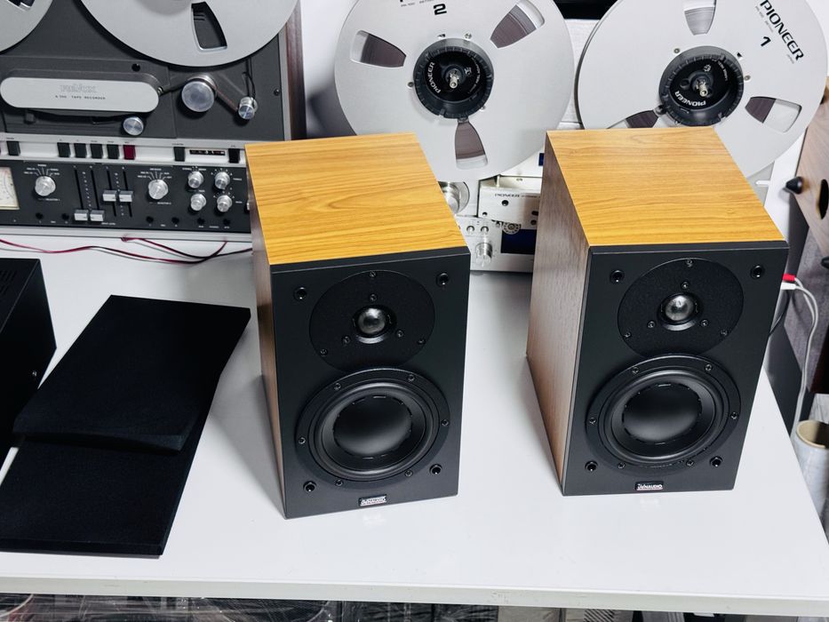 Monitoare/boxe birou de inaltă fidelitate Dynaudio Audience 40, ca NOI