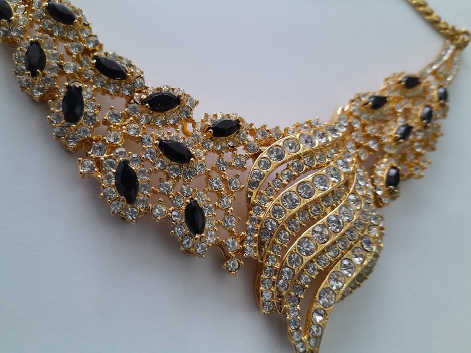 Colier Oscar De La Renta, metal nobil placat aur, safire albe și negre