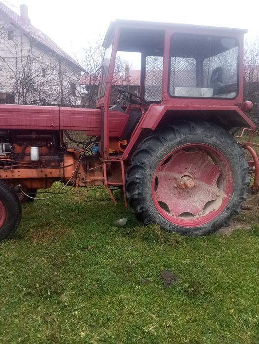Vând tractor U650