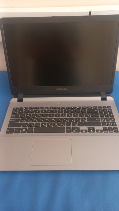 Ноутбук ASUS в отличном состоянии б.у