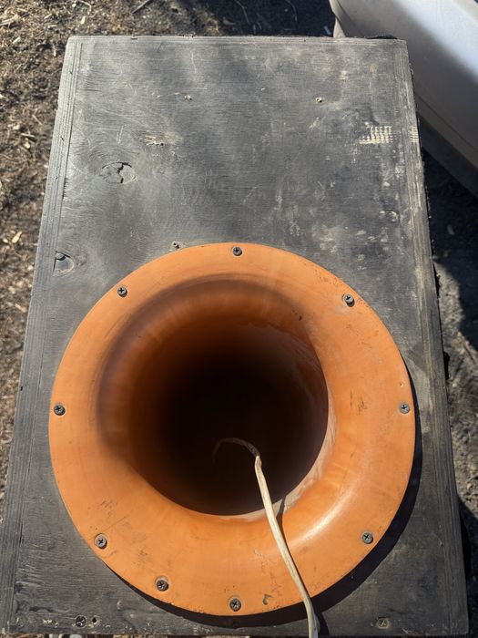 сабвуфер на трубе