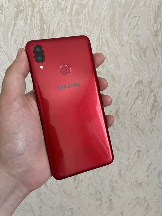 Продам Samsung A10s.