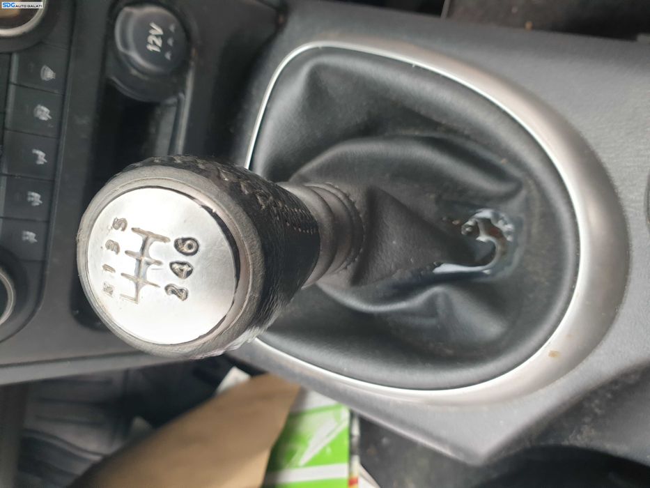 Nuca cu Manson Piele Cutie Viteze 6 Trepte cu Uzura Nissan Qashqai J10 2007 - 2013 [Q0399]