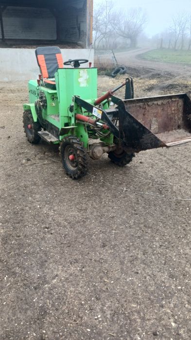 Mini (vola)incarcator frontal 4x4