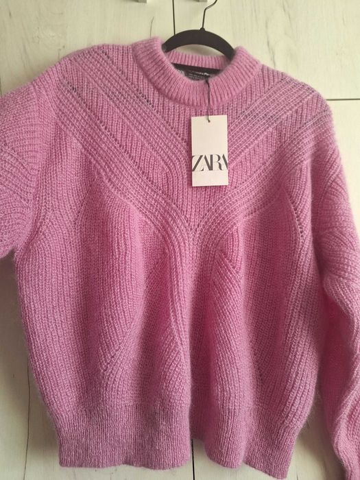ZARA Д.пуловер, нов, 100%вълна, L
