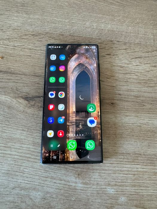 Продам Samsung s22 ultra 256g