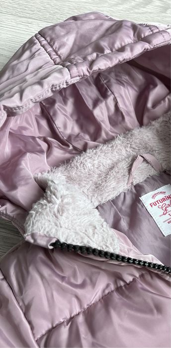 Продам.Зимняя куртка для девочки. Размер 104