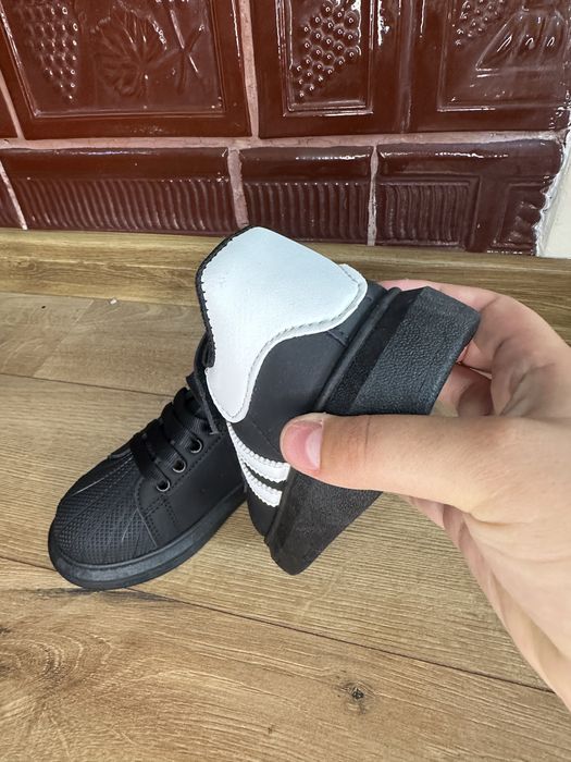 Adidasi pentru baieti
