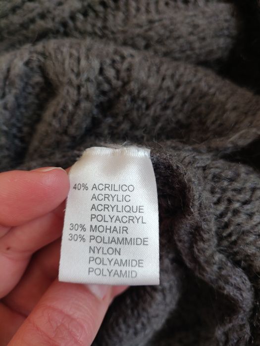 Дамско плетено пончо