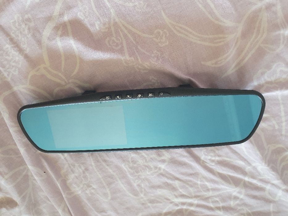 Oglinda cu camera fără accesorii perfect funcionala
